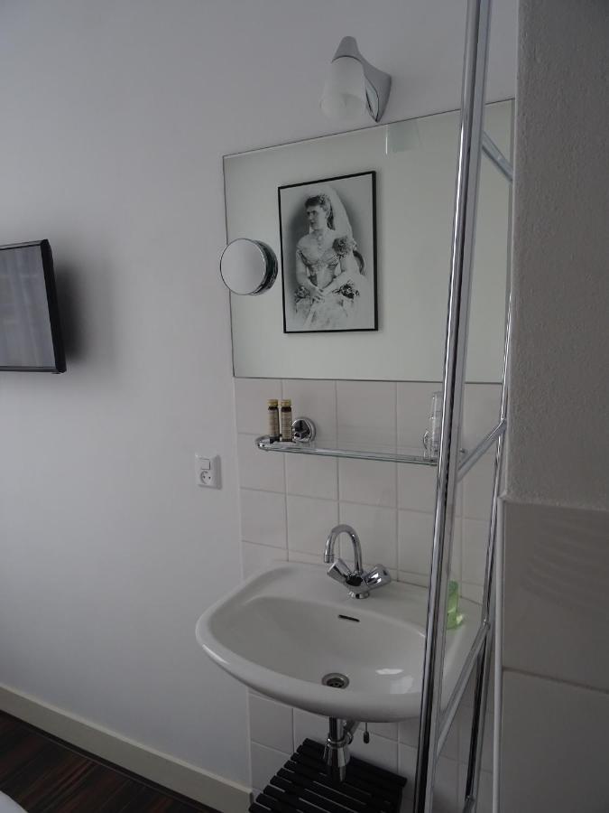Emma'S B&B The Hague Exterior photo